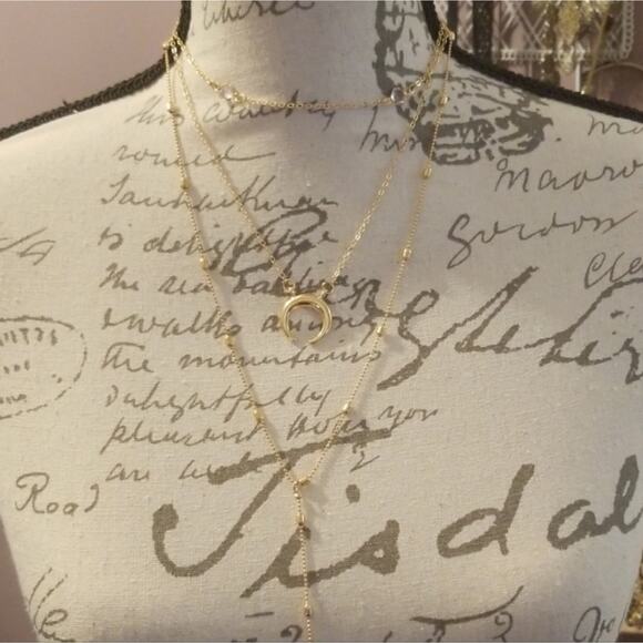 *Naomi* Layered Chain Necklace - Picture 7 of 7